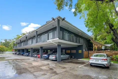 6330 Manor Lane South Miami FL 33143