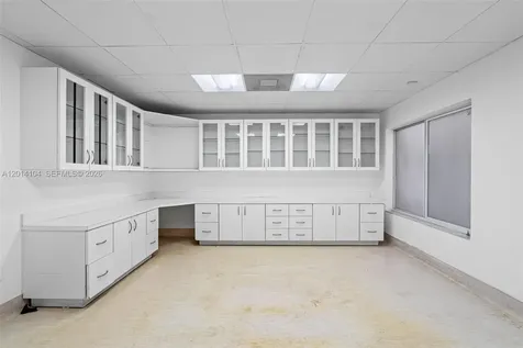 6330 Manor Lane South Miami FL 33143