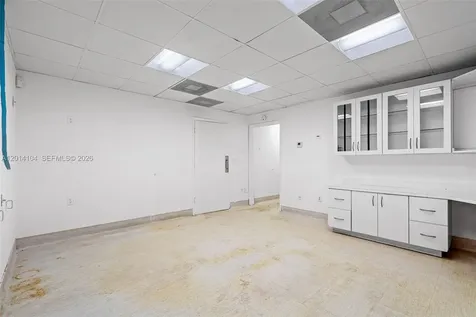 6330 Manor Lane South Miami FL 33143