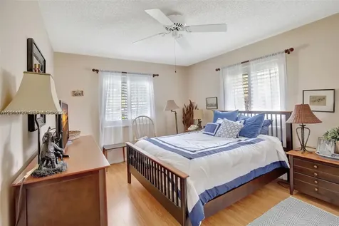 5320 SW 21st Court Plantation FL 33317