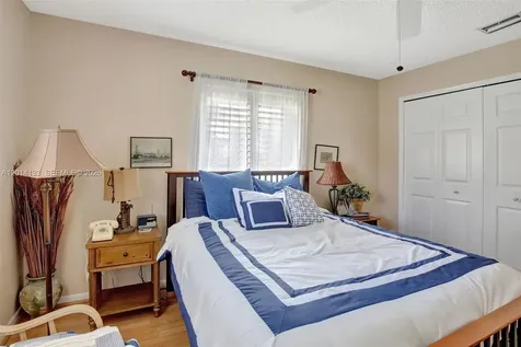 5320 SW 21st Court Plantation FL 33317