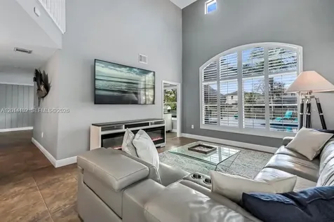 1080 NW 192nd Avenue Pembroke Pines FL 33029