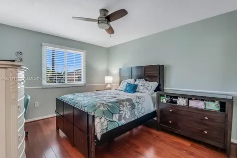 1080 NW 192nd Avenue Pembroke Pines FL 33029