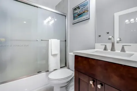 1080 NW 192nd Avenue Pembroke Pines FL 33029