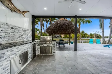 1080 NW 192nd Avenue Pembroke Pines FL 33029