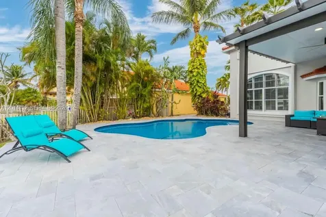 1080 NW 192nd Avenue Pembroke Pines FL 33029