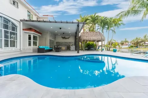 1080 NW 192nd Avenue Pembroke Pines FL 33029