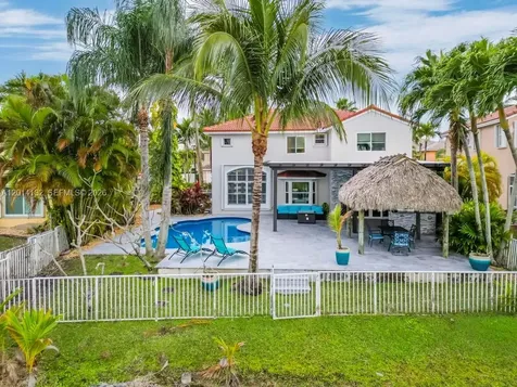 1080 NW 192nd Avenue Pembroke Pines FL 33029