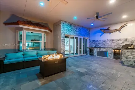 1080 NW 192nd Avenue Pembroke Pines FL 33029