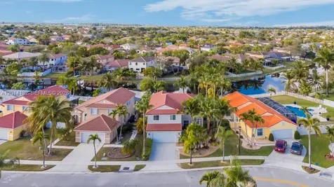 1080 NW 192nd Avenue Pembroke Pines FL 33029