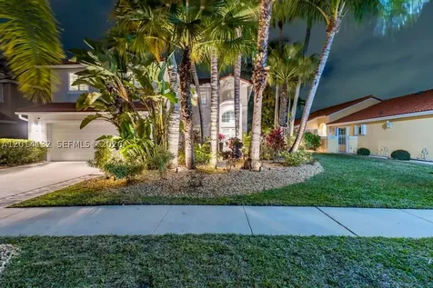1080 NW 192nd Avenue Pembroke Pines FL 33029