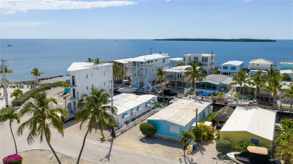 205 Humpty Dumpty Drive Key Largo FL 33037