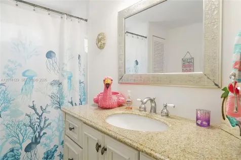 205 Humpty Dumpty Drive Key Largo FL 33037