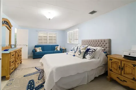 205 Humpty Dumpty Drive Key Largo FL 33037