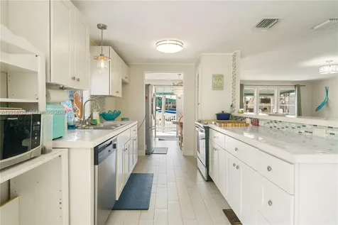 205 Humpty Dumpty Drive Key Largo FL 33037