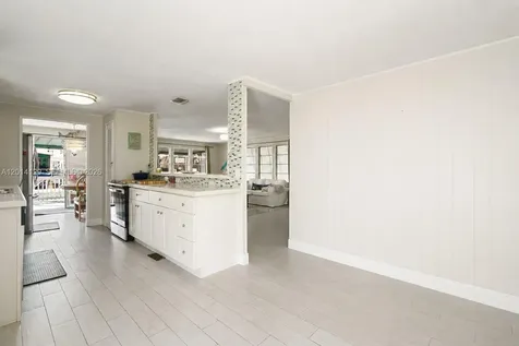 205 Humpty Dumpty Drive Key Largo FL 33037