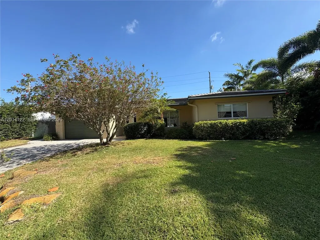 941 NW 7th Street Boca Raton FL 33486