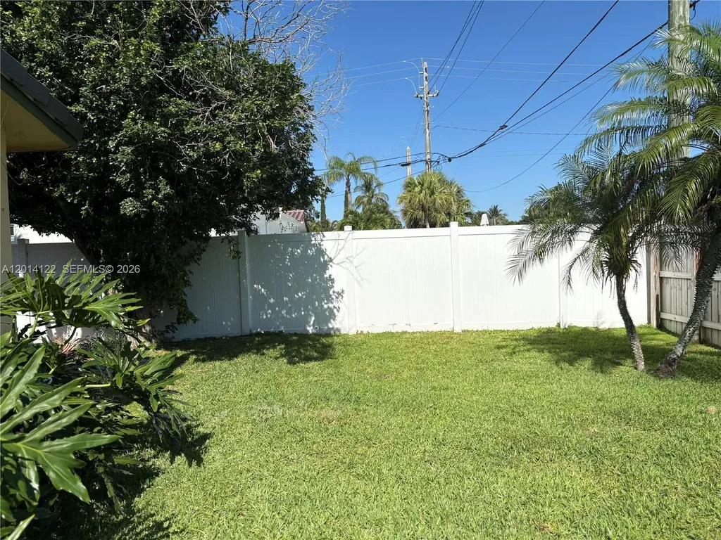 941 NW 7th Street Boca Raton FL 33486
