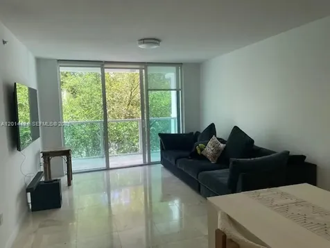 31 SE 5th Street Miami FL 33131
