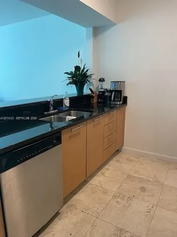 31 SE 5th Street Miami FL 33131