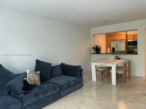 31 SE 5th Street Miami FL 33131