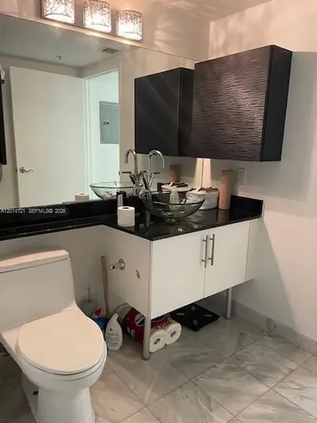 31 SE 5th Street Miami FL 33131