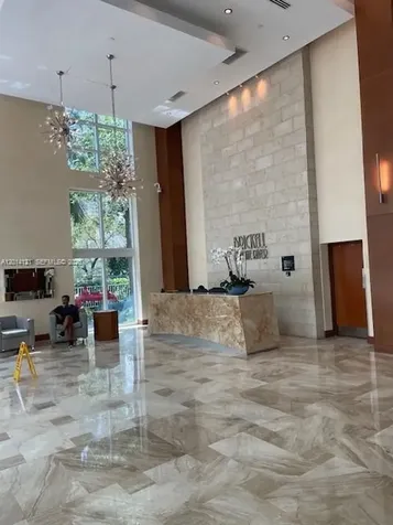 31 SE 5th Street Miami FL 33131