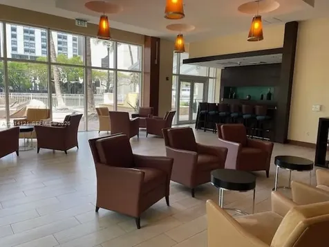 31 SE 5th Street Miami FL 33131