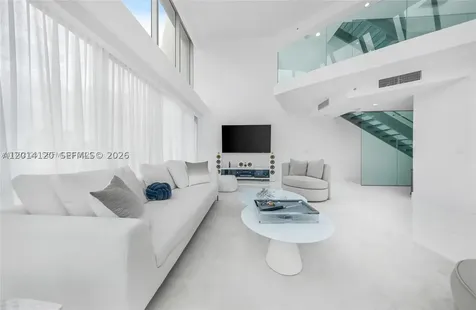 2950 NE 188th Street Aventura FL 33180