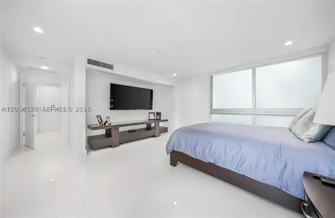 2950 NE 188th Street Aventura FL 33180