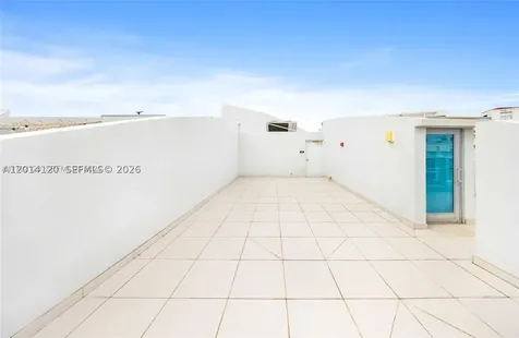 2950 NE 188th Street Aventura FL 33180