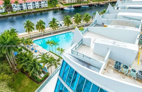 2950 NE 188th Street Aventura FL 33180