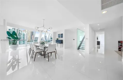 2950 NE 188th Street Aventura FL 33180