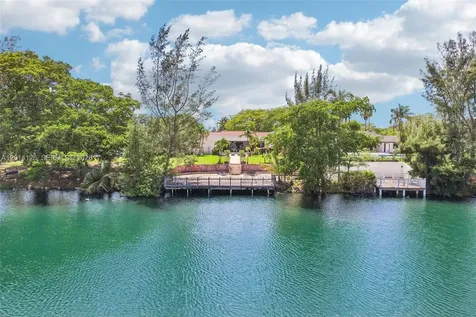 19805 NE 22nd Avenue Miami FL 33180