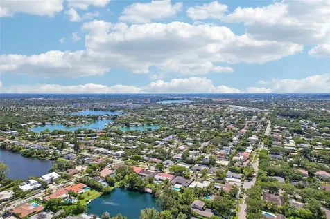 19805 NE 22nd Avenue Miami FL 33180