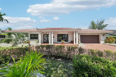 19805 NE 22nd Avenue Miami FL 33180
