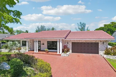 19805 NE 22nd Avenue Miami FL 33180