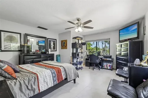 19805 NE 22nd Avenue Miami FL 33180