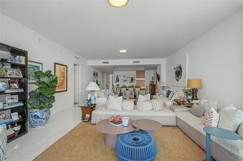 2627 S Bayshore Drive Miami FL 33133