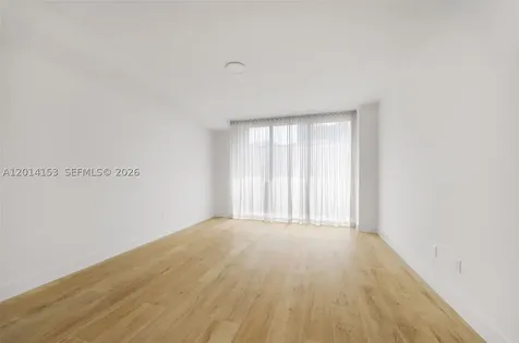 3034 Oak Avenue Miami FL 33133
