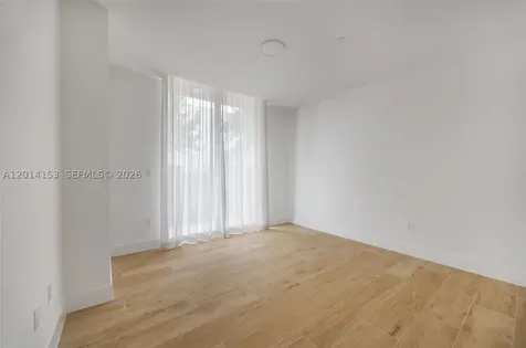 3034 Oak Avenue Miami FL 33133