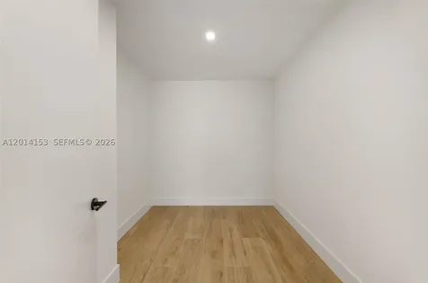 3034 Oak Avenue Miami FL 33133