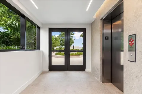 3034 Oak Avenue Miami FL 33133