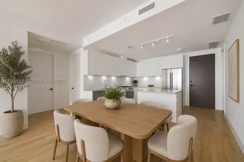 3034 Oak Avenue Miami FL 33133