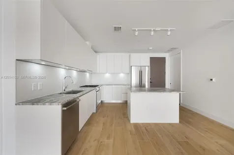 3034 Oak Avenue Miami FL 33133