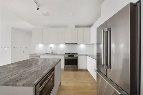 3034 Oak Avenue Miami FL 33133