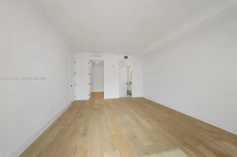 3034 Oak Avenue Miami FL 33133