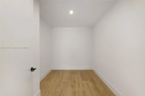 3034 Oak Avenue Miami FL 33133