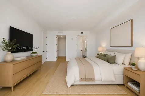 3034 Oak Avenue Miami FL 33133