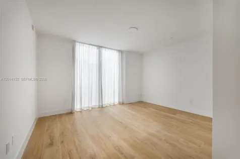 3034 Oak Avenue Miami FL 33133